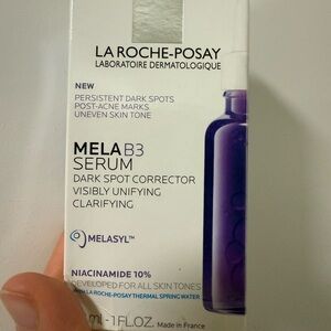 La Roche-Posay Mela B3 Serum exp
2028 Brand New Sealed